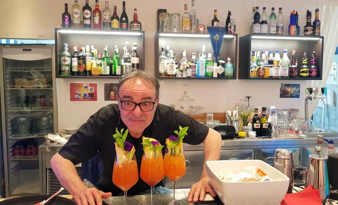 Hotel Mediterraneo Lignano Sabbiadoro Esterno foto