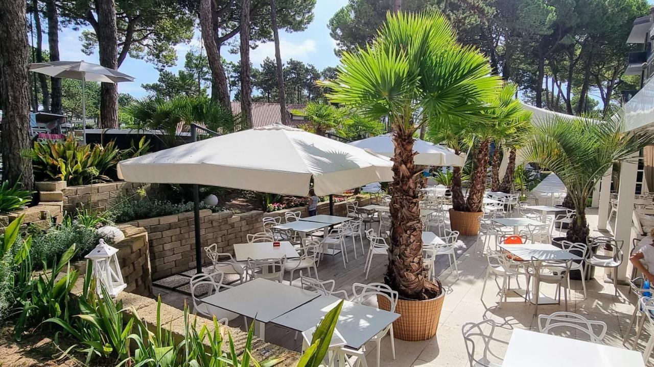Hotel Mediterraneo Lignano Sabbiadoro Esterno foto
