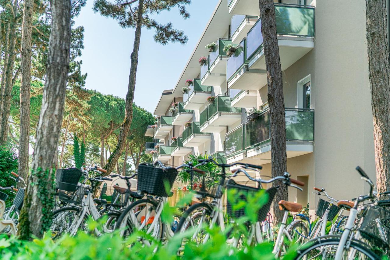 Hotel Mediterraneo Lignano Sabbiadoro Esterno foto