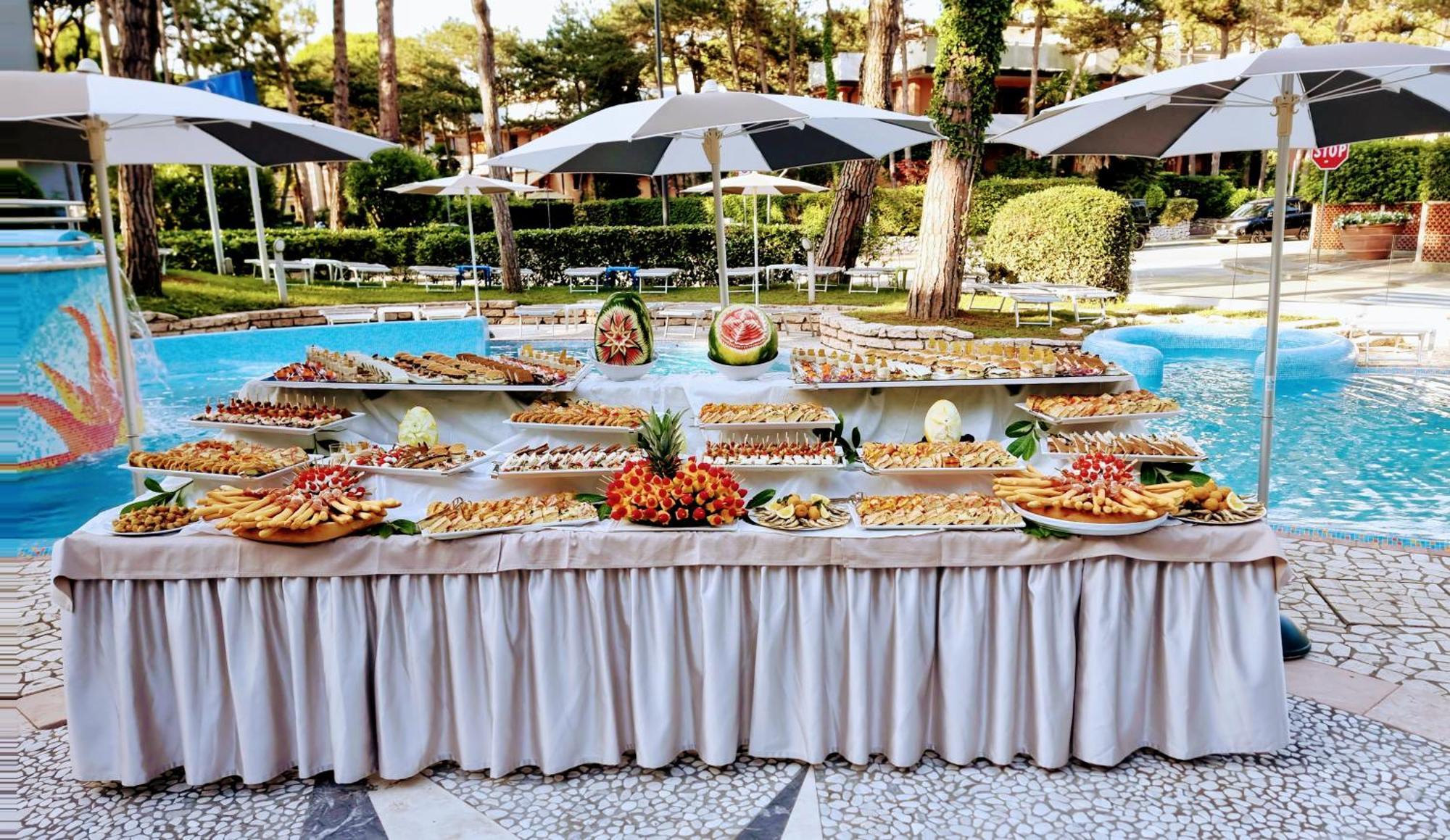 Hotel Mediterraneo Lignano Sabbiadoro Esterno foto