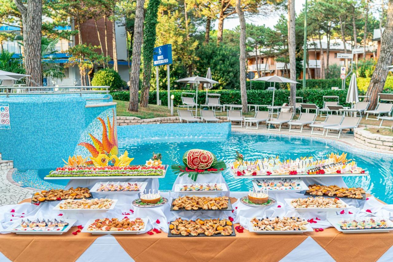 Hotel Mediterraneo Lignano Sabbiadoro Esterno foto