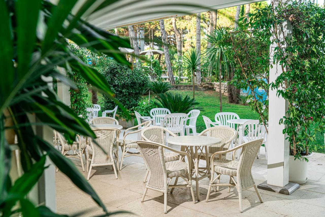Hotel Mediterraneo Lignano Sabbiadoro Esterno foto